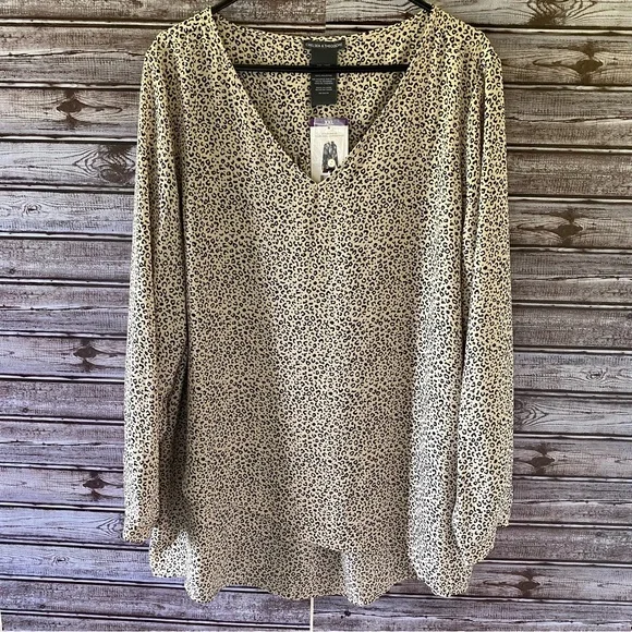 NWT Chelsea & Theodore Animal Print Long-Sleeved Blouse Size XXL - Picture 1 of 6